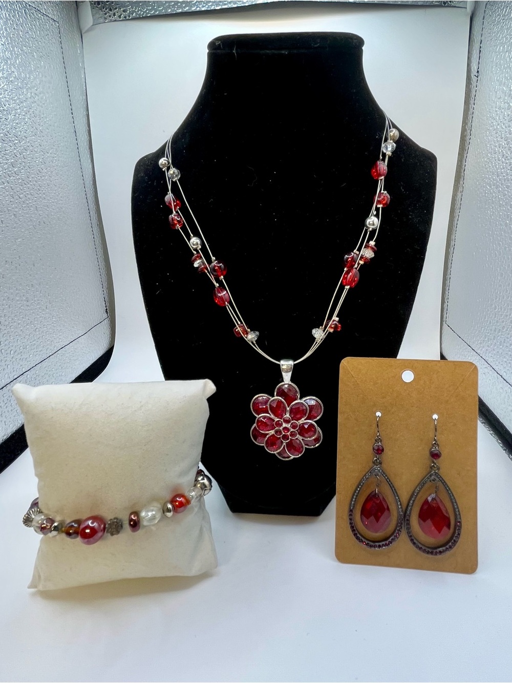 Red Flower Pendant Necklace & Earrings Set - Women Jewelry